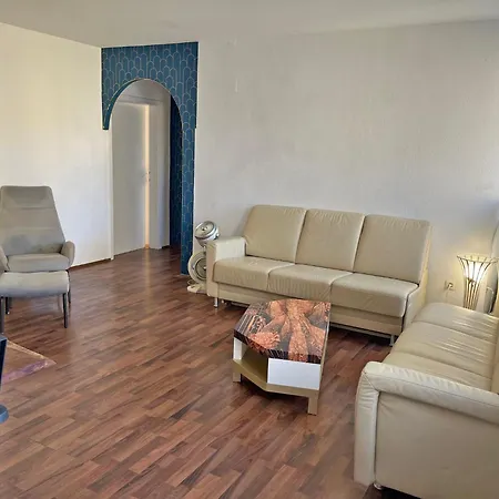 Andere Perspektive - 92m2 - Balcony - Free Parking Appartement *